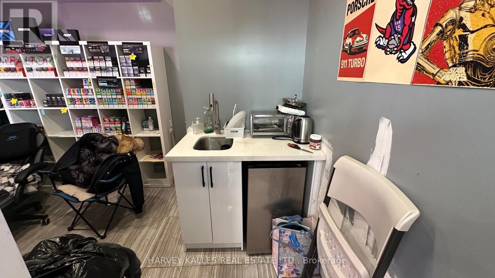 Ground - 202 Baldwin Street, Toronto, Ontario M6B 3B4 - Photo 4 - C12671112