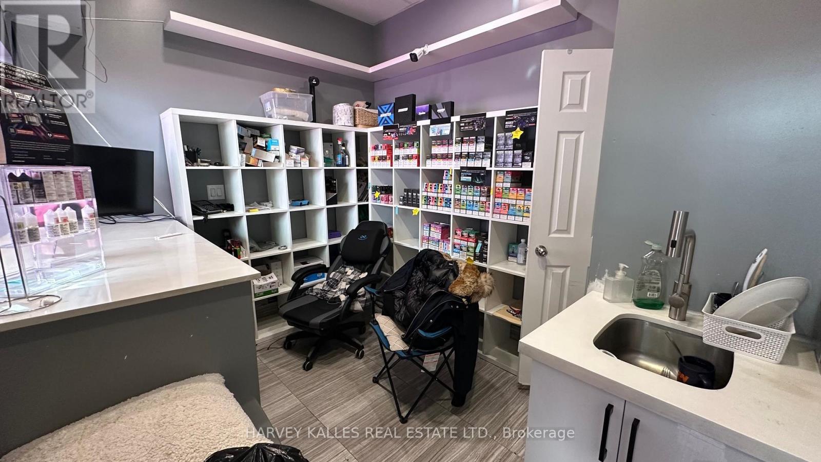 Ground - 202 Baldwin Street, Toronto, Ontario M6B 3B4 - Photo 5 - C12671112