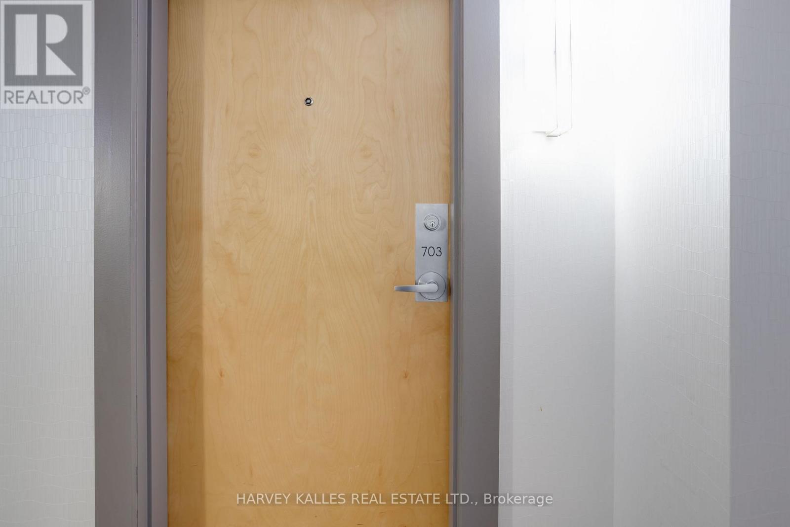 703 - 80 Cumberland Street, Toronto, Ontario M5R 3V1 - Photo 5 - C12672376