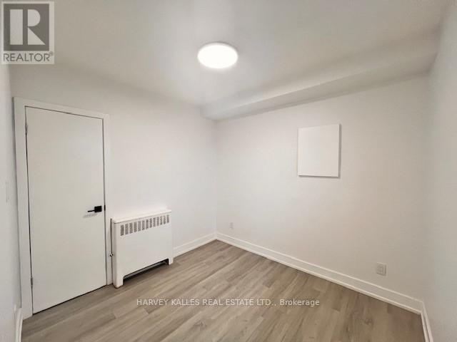 2 - 1982 Eglinton Avenue W, Toronto, Ontario M6E 2J9 - Photo 4 - W12673690