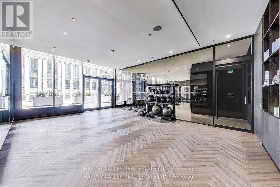 2405 - 11 Yorkville Avenue, Toronto, Ontario  M4W 0B7 - Photo 9 - C12675694