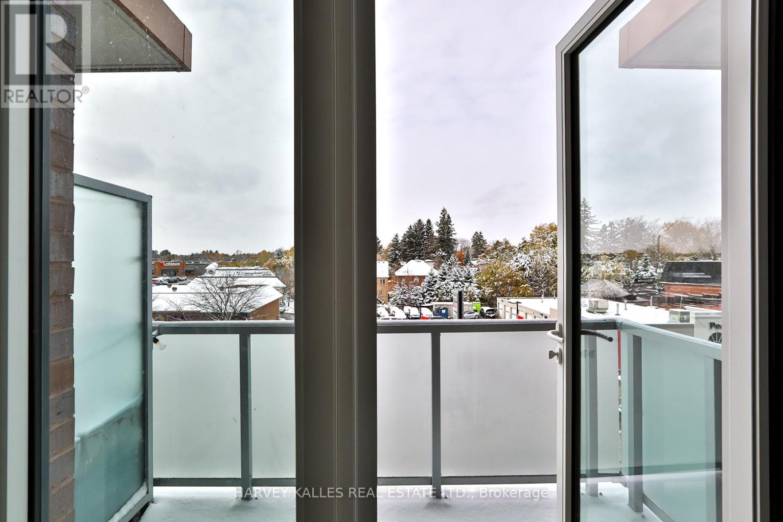 338 - 215 Lakeshore Road W, Mississauga, Ontario  L5H 1G5 - Photo 20 - W12676240