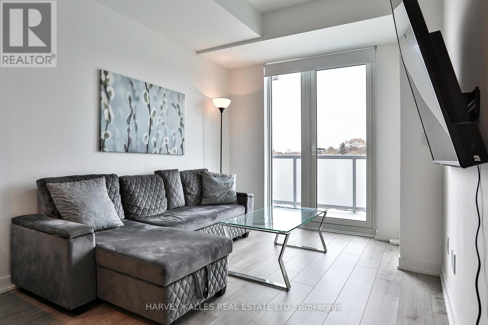 338 - 215 Lakeshore Road W, Mississauga, Ontario  L5H 1G5 - Photo 9 - W12676240