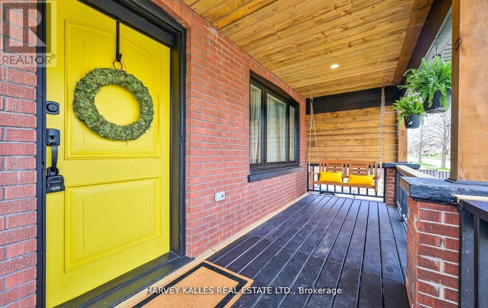 262 Oshawa Boulevard S, Oshawa, Ontario L1H 5R8 - Photo 2 - E12678460