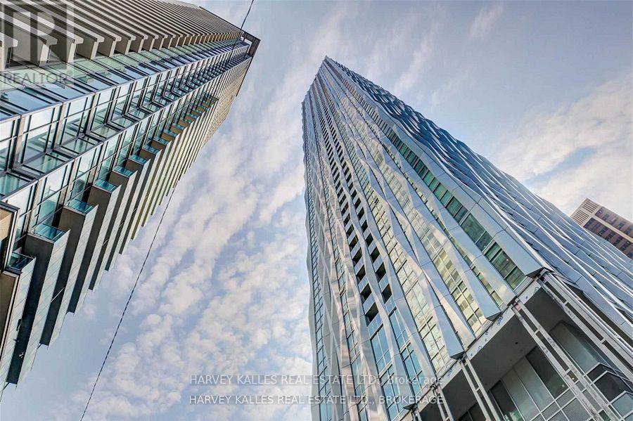 4906 - 1 YORKVILLE AVENUE, Toronto, Ontario