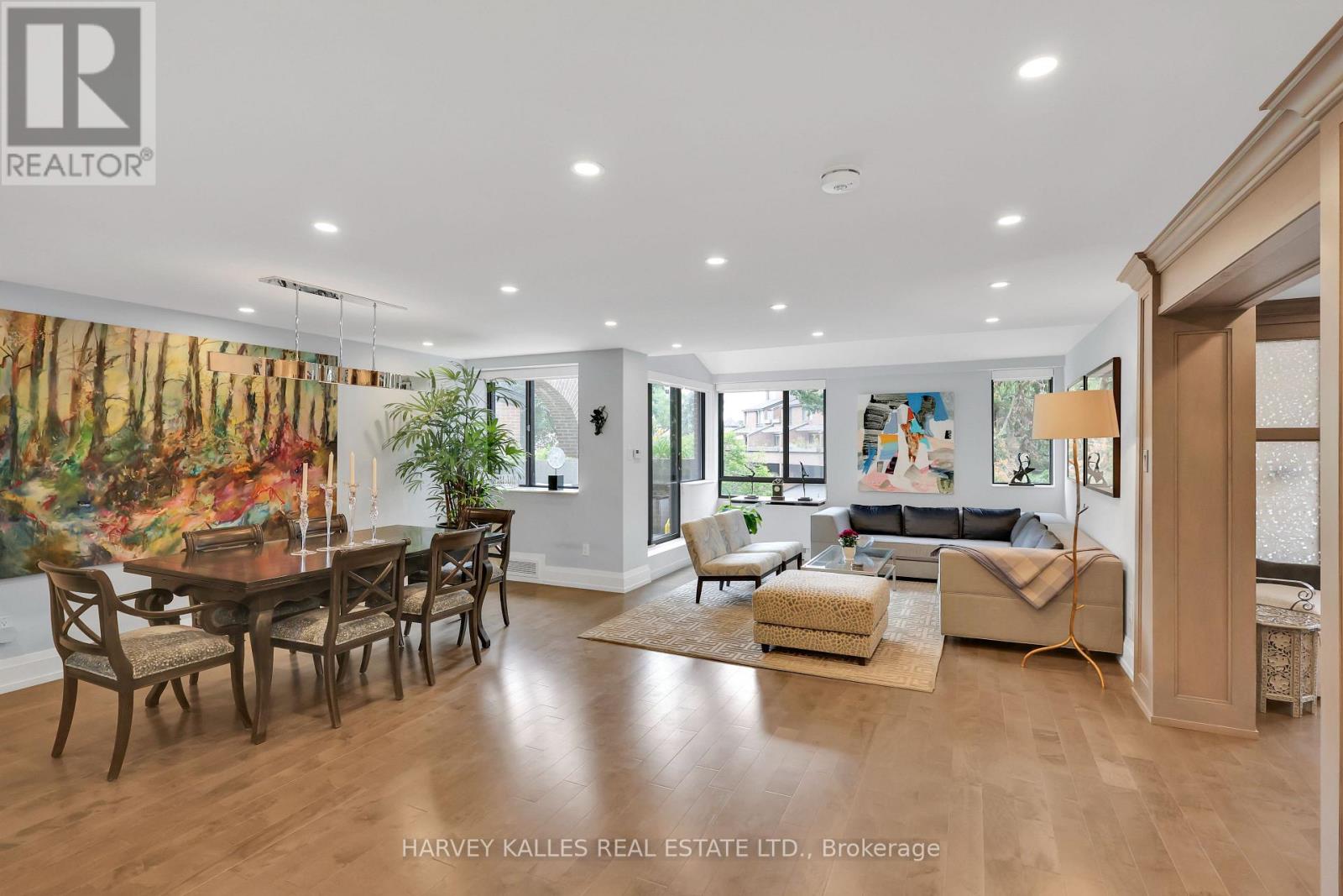 324-325 - 40 SYLVAN VALLEY WAY, Toronto, Ontario