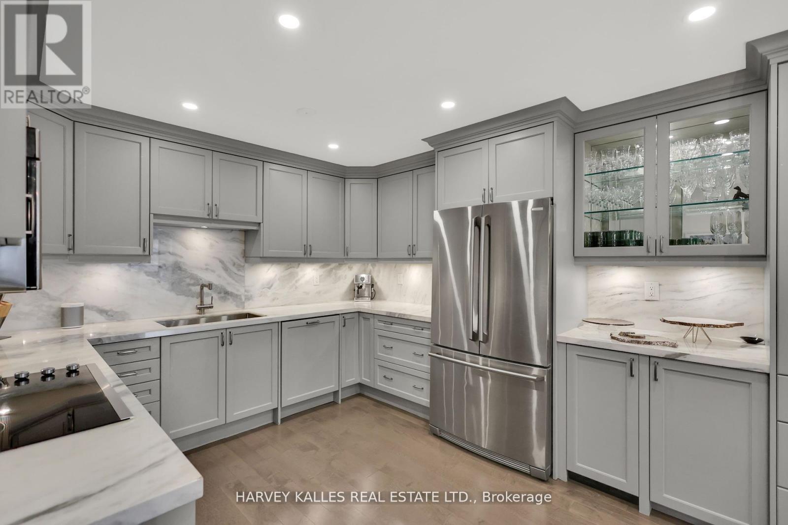 324-325 - 40 Sylvan Valley Way, Toronto, Ontario  M5M 4M3 - Photo 11 - C12679952