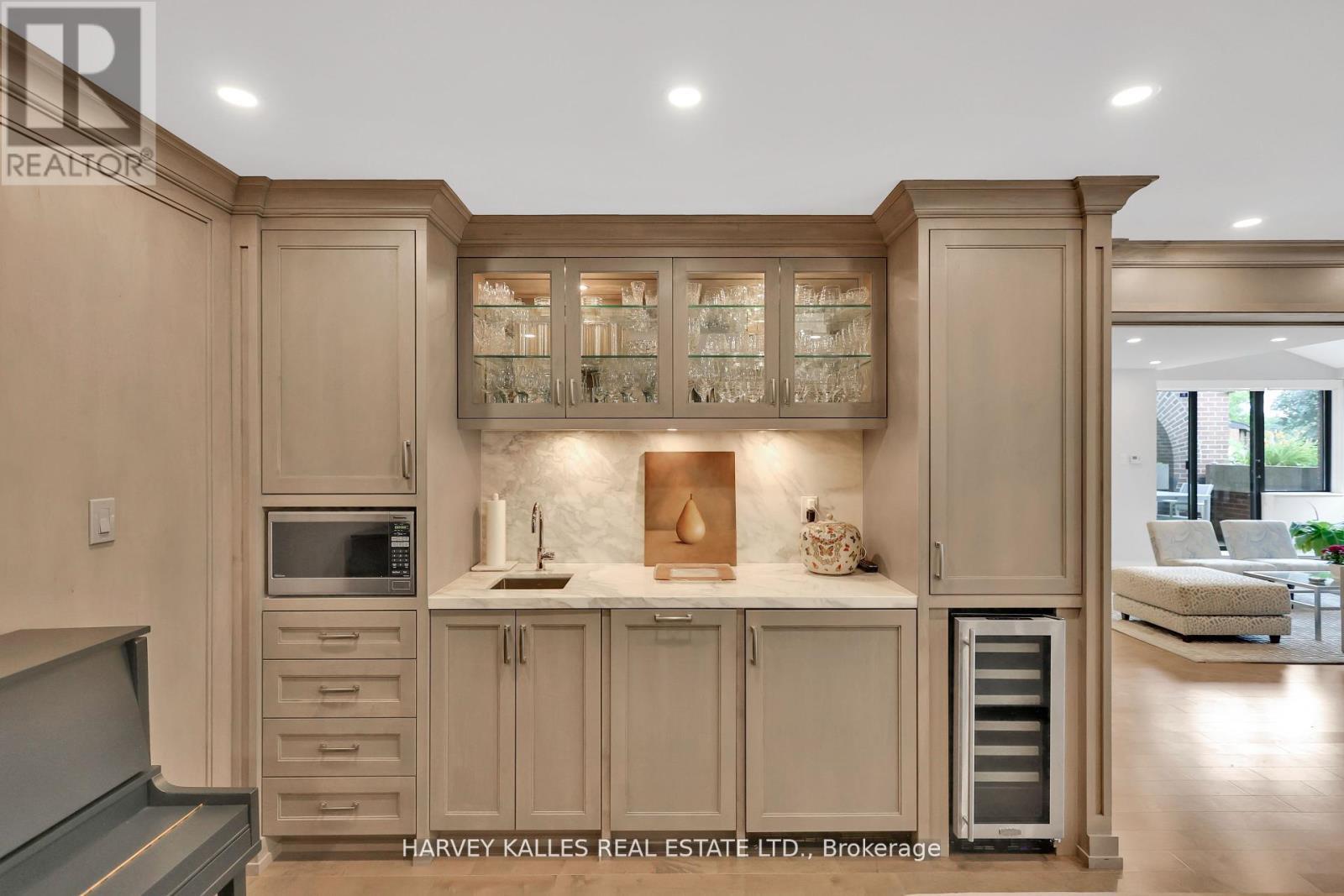 324-325 - 40 Sylvan Valley Way, Toronto, Ontario  M5M 4M3 - Photo 16 - C12679952