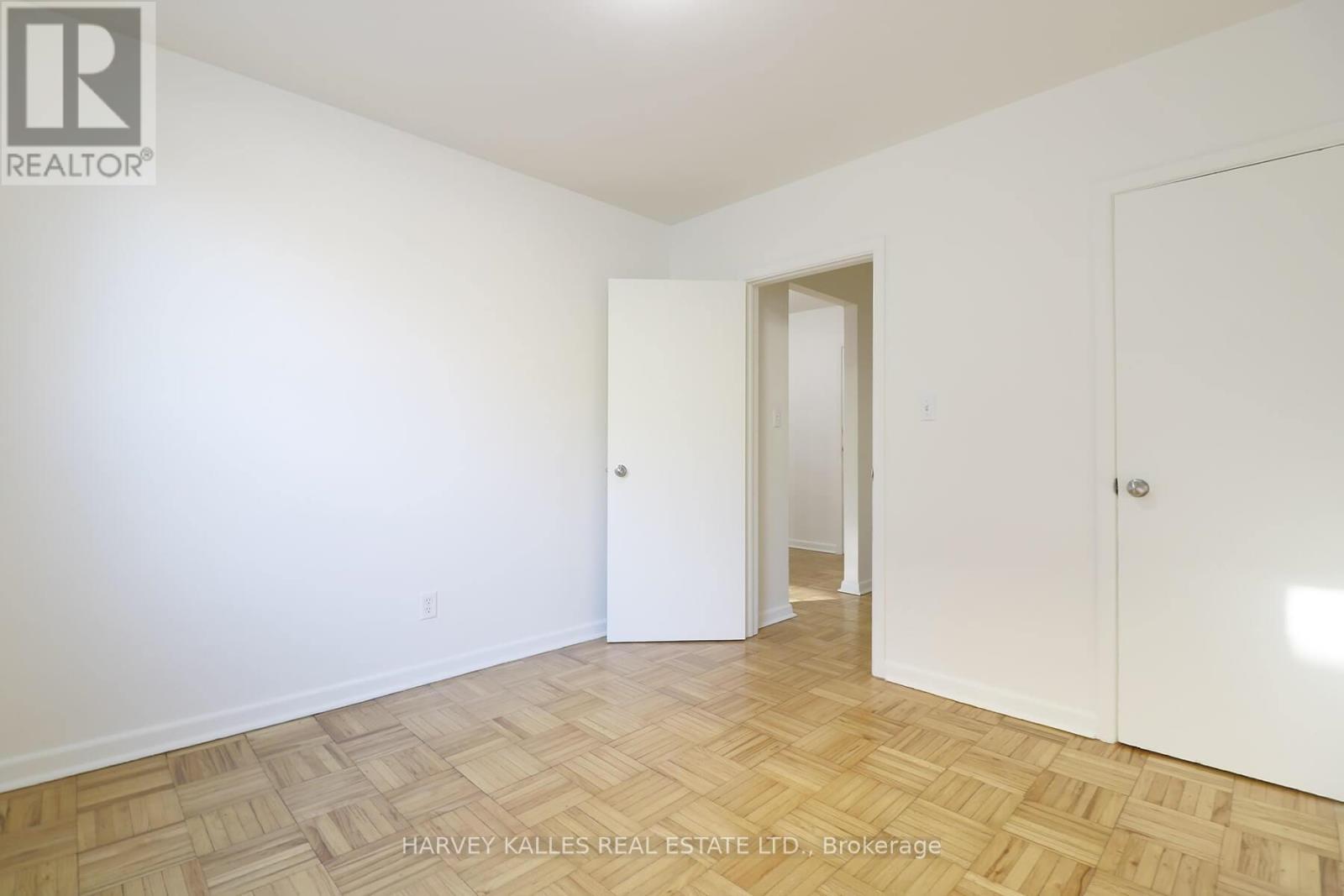 108 - 500 Gilbert Avenue, Toronto, Ontario  M6E 4X5 - Photo 11 - W12682962