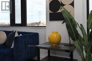 904 - 2720 Dundas Street W, Toronto, Ontario  M6P 0C3 - Photo 11 - W12684024