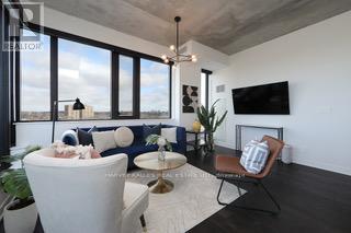 904 - 2720 Dundas Street W, Toronto, Ontario  M6P 0C3 - Photo 12 - W12684024