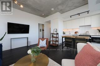 904 - 2720 Dundas Street W, Toronto, Ontario  M6P 0C3 - Photo 13 - W12684024