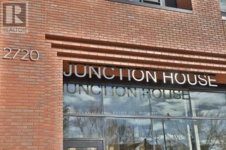 904 - 2720 Dundas Street W, Toronto, Ontario  M6P 0C3 - Photo 2 - W12684024