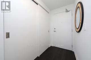 904 - 2720 Dundas Street W, Toronto, Ontario  M6P 0C3 - Photo 4 - W12684024