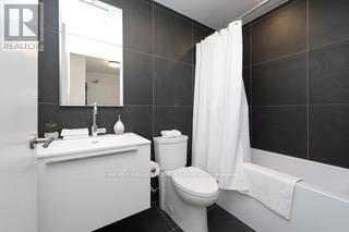 904 - 2720 Dundas Street W, Toronto, Ontario  M6P 0C3 - Photo 5 - W12684024