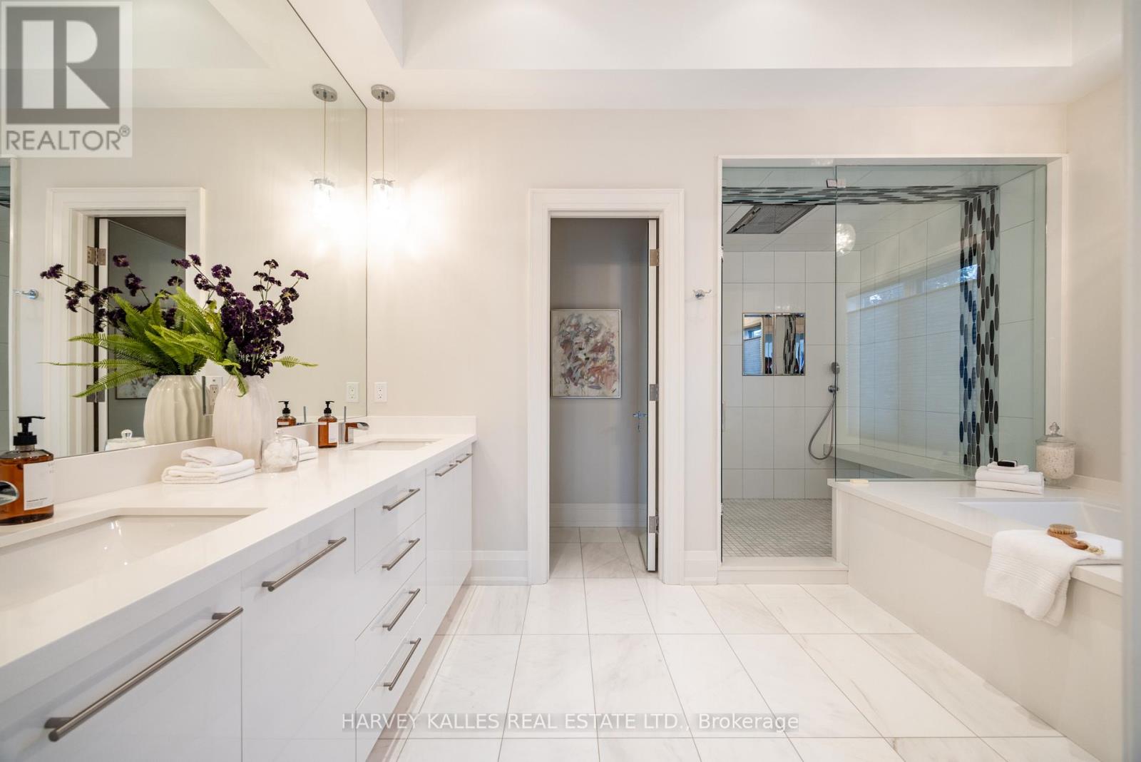 14 Sulgrave Crescent, Toronto, Ontario  M2L 1W6 - Photo 27 - C12685784