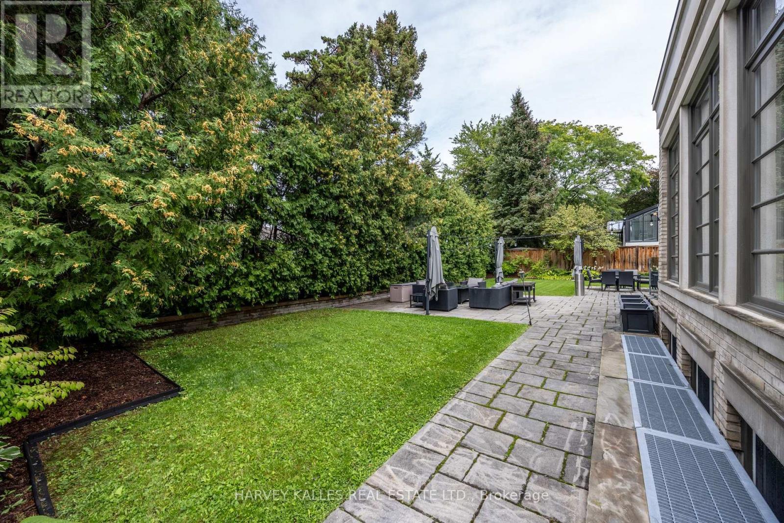 14 Sulgrave Crescent, Toronto, Ontario  M2L 1W6 - Photo 49 - C12685784