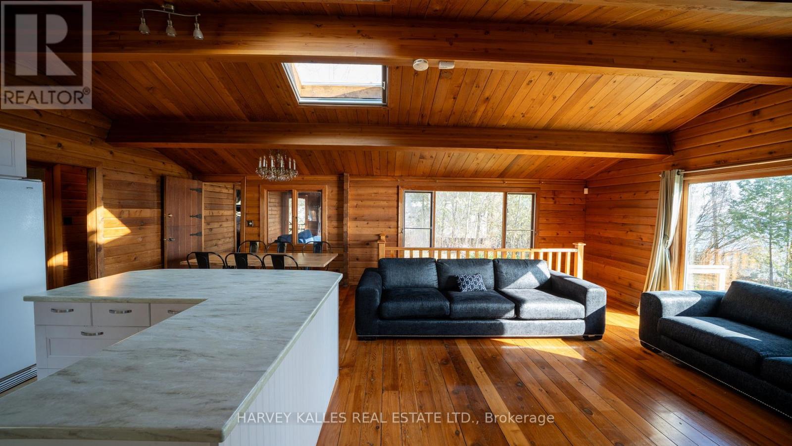 13 Pemberton Lane, Oro-Medonte, Ontario  L0L 2L0 - Photo 10 - S12689286