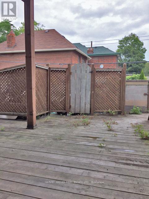 1 - 734 St Clair Avenue W, Toronto, Ontario  M6E 3H3 - Photo 13 - C12689572