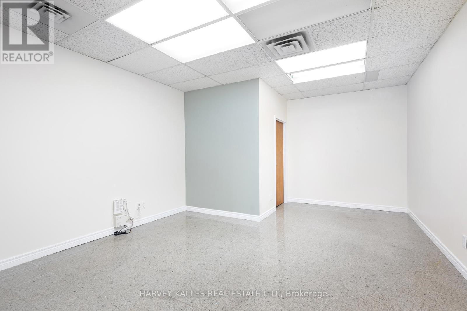 313 - 6013 Yonge Street, Toronto, Ontario  M2M 3W2 - Photo 10 - C12690482