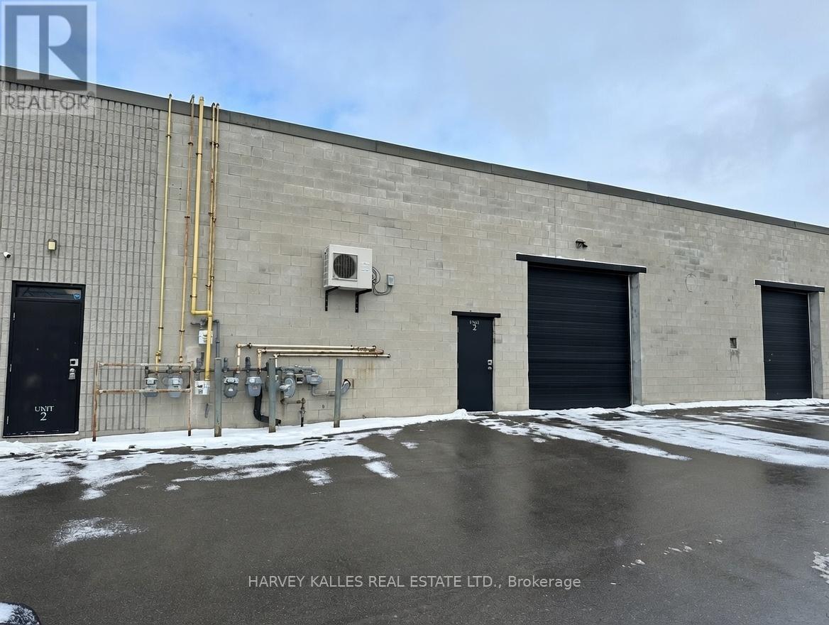 2 - 589 Steven Court, Newmarket, Ontario L3Y 6Z3 - Photo 2 - N12694456