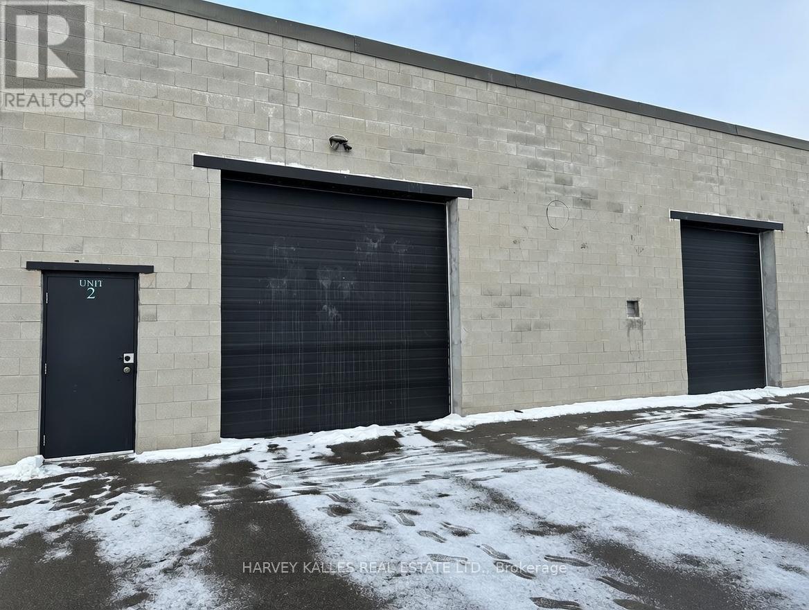 2 - 589 Steven Court, Newmarket, Ontario L3Y 6Z3 - Photo 4 - N12694456