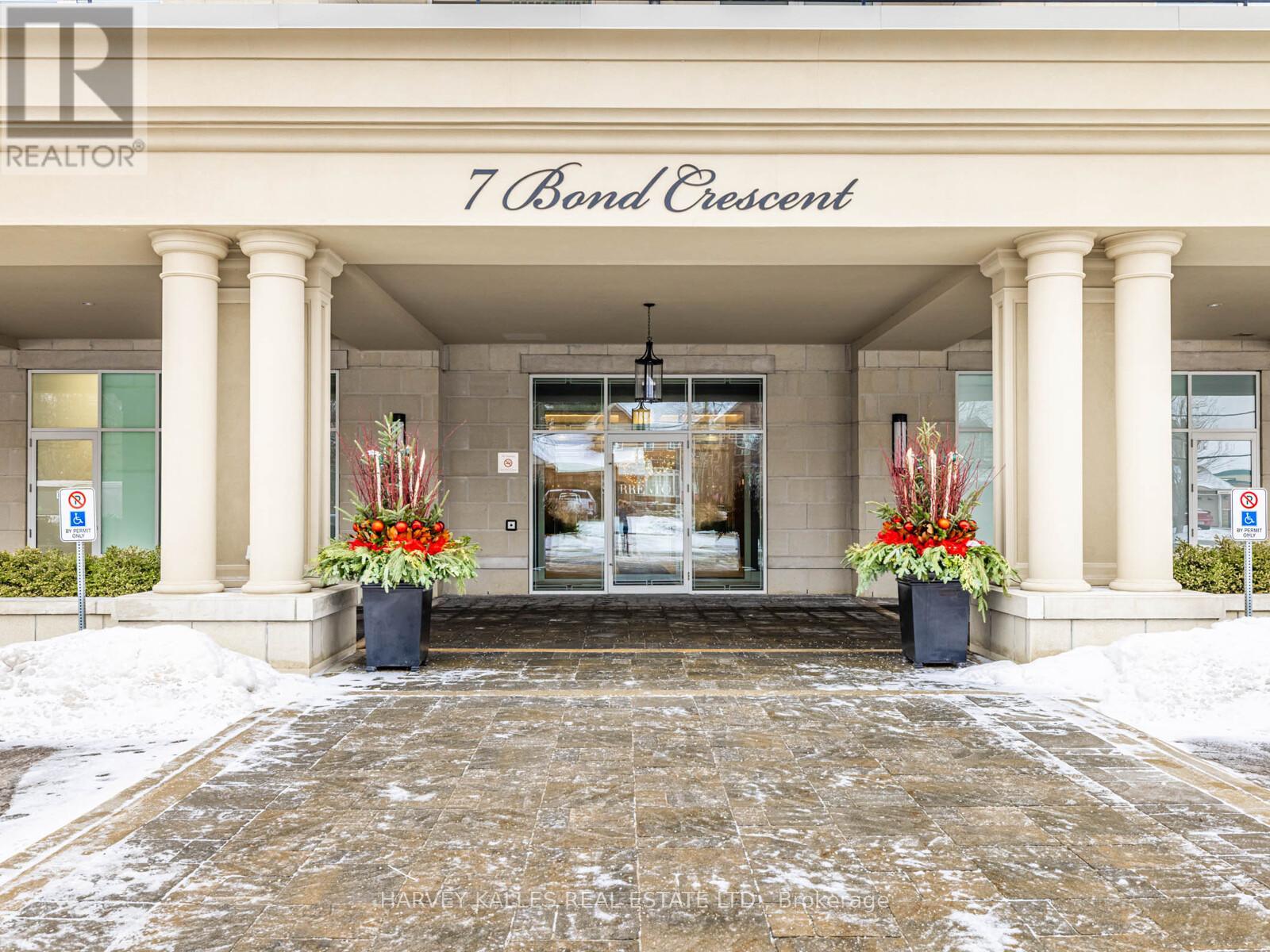 112 - 7 BOND CRESCENT, Richmond Hill, Ontario