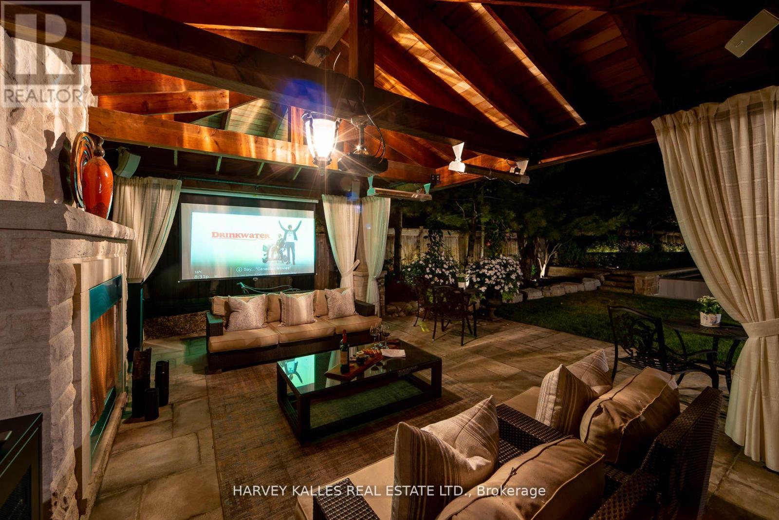 48 Wimpole Drive, Toronto, Ontario  M2L 2L3 - Photo 3 - C12700656