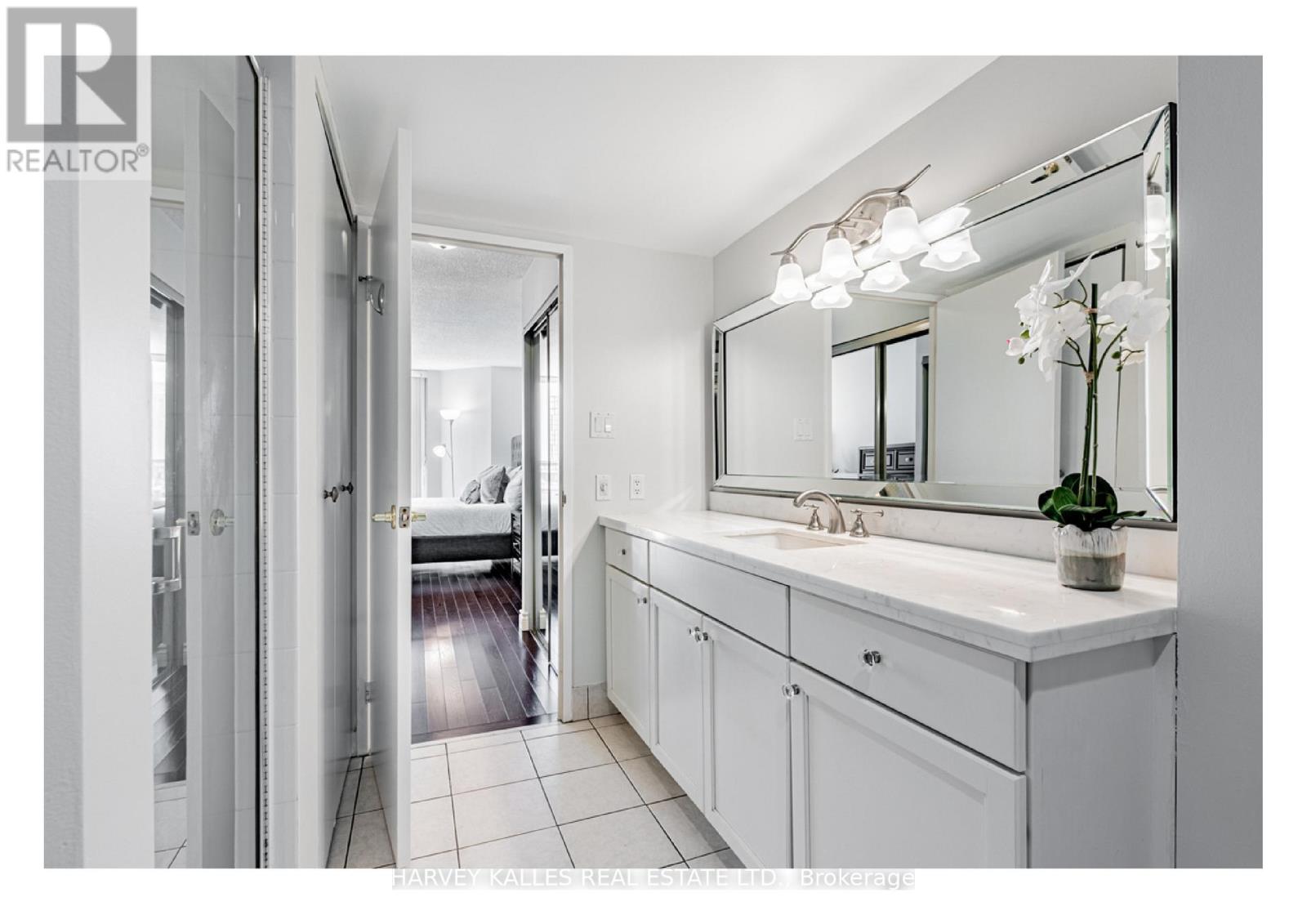 2707 - 44 St Joseph Street, Toronto, Ontario M4Y 2W4 - Photo 12 - C12701390