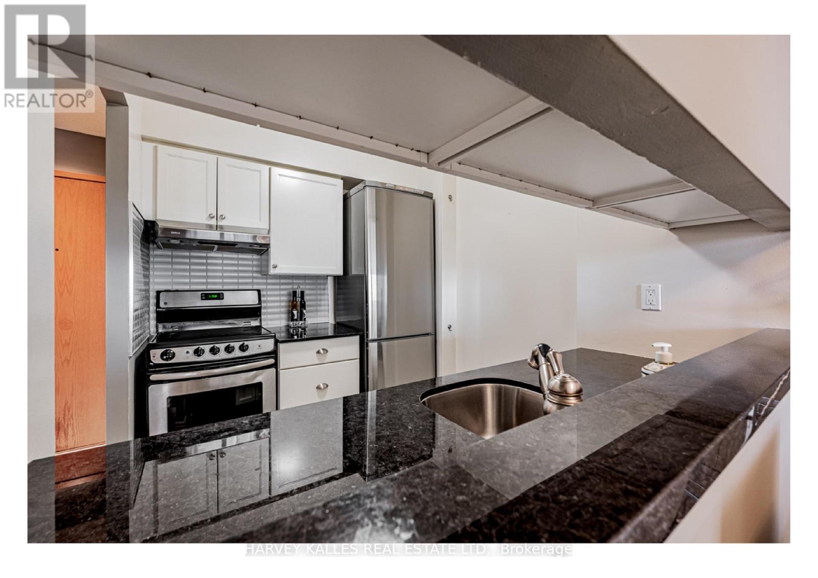 2707 - 44 St Joseph Street, Toronto, Ontario M4Y 2W4 - Photo 5 - C12701390