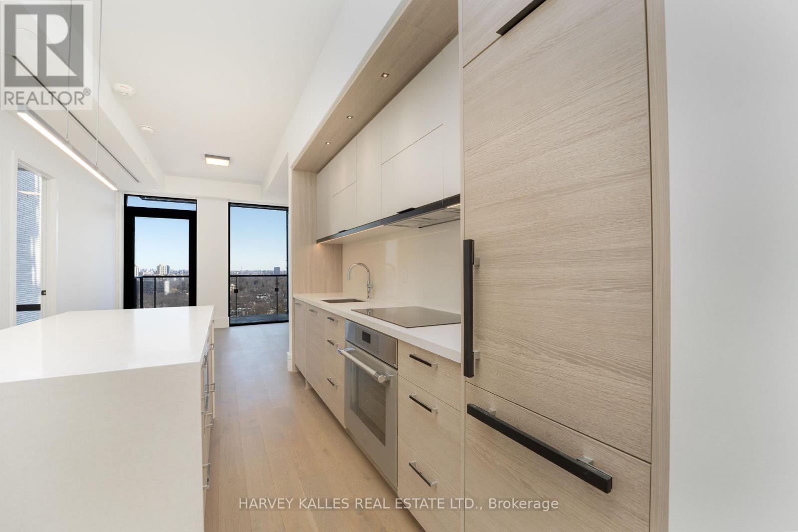 1505 - 215 LONSDALE ROAD, Toronto, Ontario