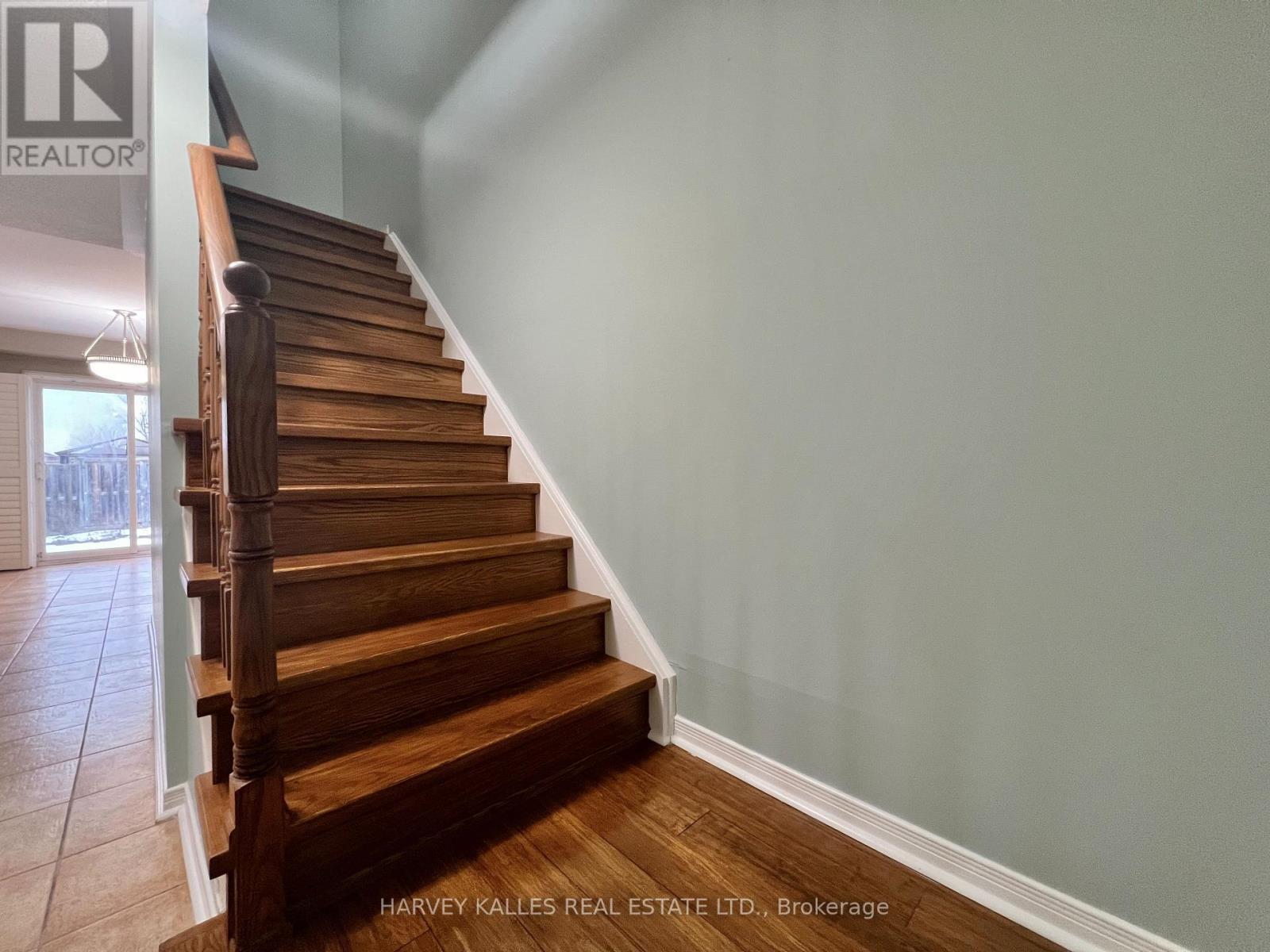 55 Native Landing, Brampton, Ontario  L6X 5A7 - Photo 9 - W12703206