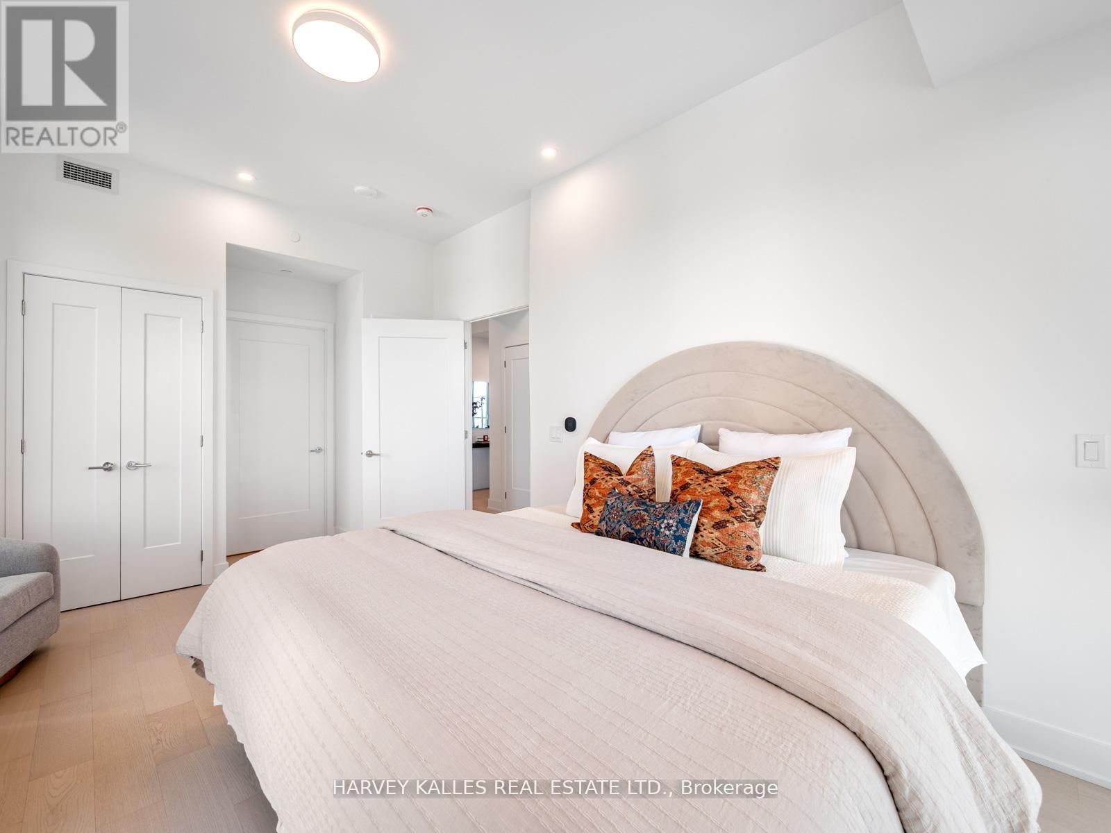 1003 - 8 Manor Road W, Toronto, Ontario  M4S 2A5 - Photo 24 - C12705150