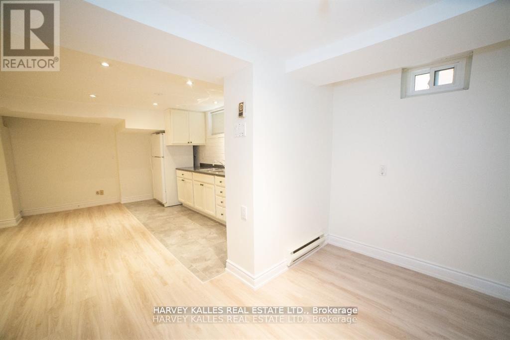 Bsmt - 550 Glencairn Avenue, Toronto, Ontario M6B 1Z4 - Photo 3 - C12707352