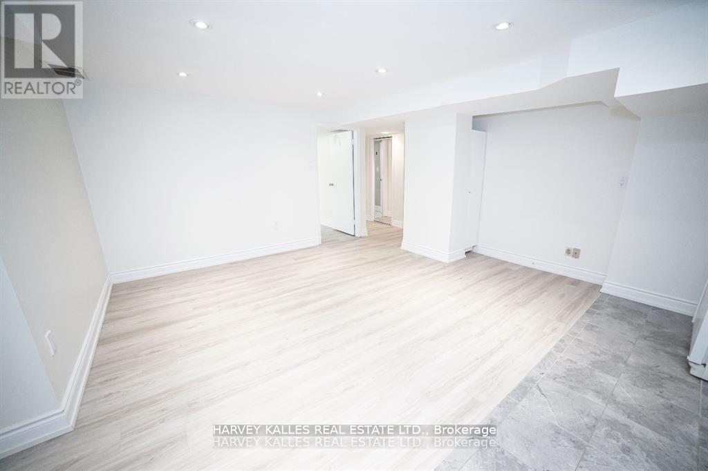 Bsmt - 550 Glencairn Avenue, Toronto, Ontario M6B 1Z4 - Photo 5 - C12707352