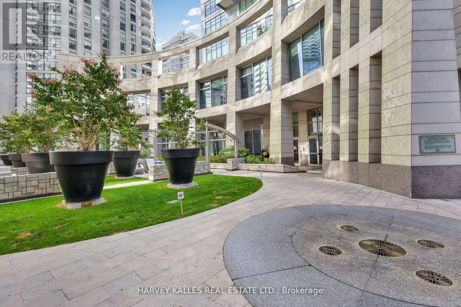 510 - 2181 Yonge Street, Toronto, Ontario M4S 3H7 - Photo 43 - C12708146