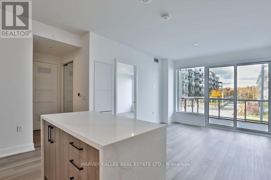 209 - 333 Sunseeker Avenue, Innisfil, Ontario L9R 0R6 - Photo 10 - N12709686