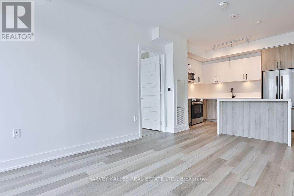 209 - 333 Sunseeker Avenue, Innisfil, Ontario L9R 0R6 - Photo 7 - N12709686