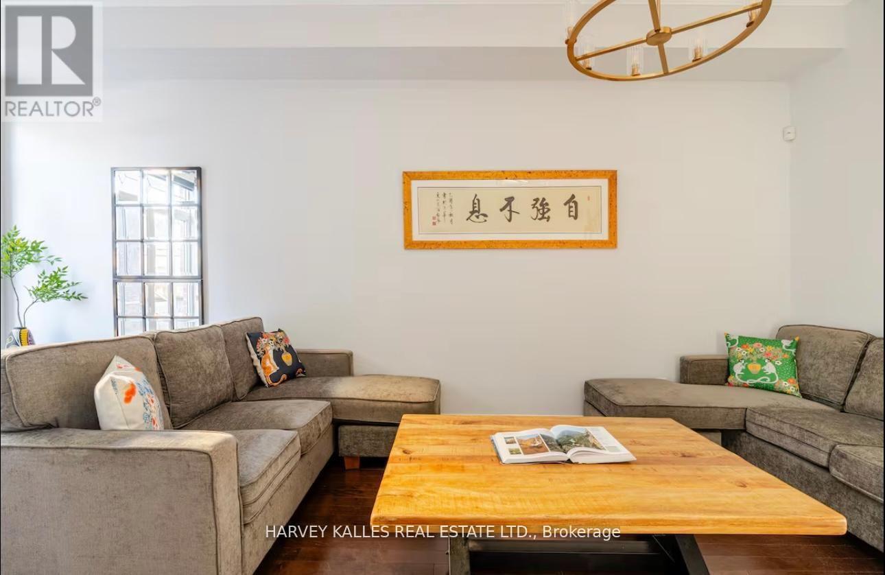 543c Parliament Street, Toronto, Ontario M4X 1P7 - Photo 3 - C12710454