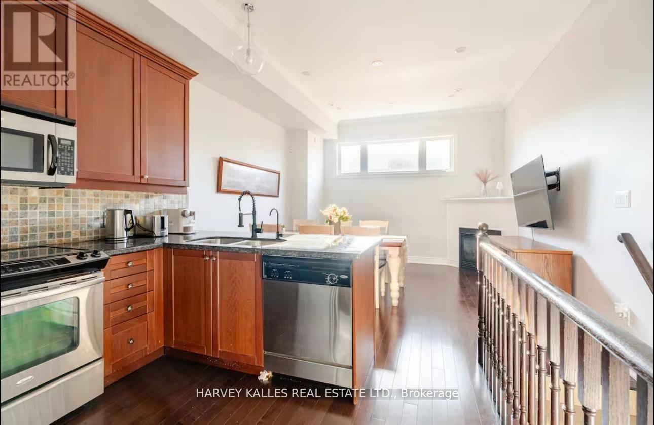 543c Parliament Street, Toronto, Ontario M4X 1P7 - Photo 7 - C12710454