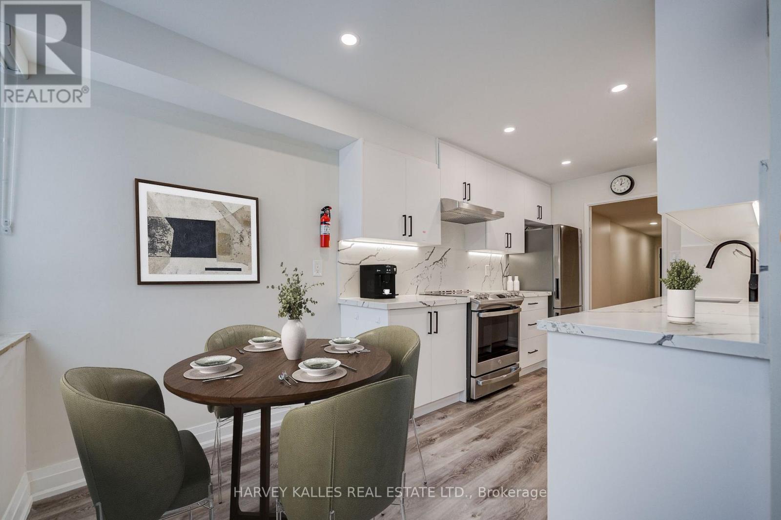 109 - 3000 Bathurst Street, Toronto, Ontario M6B 3B4 - Photo 16 - C12710832