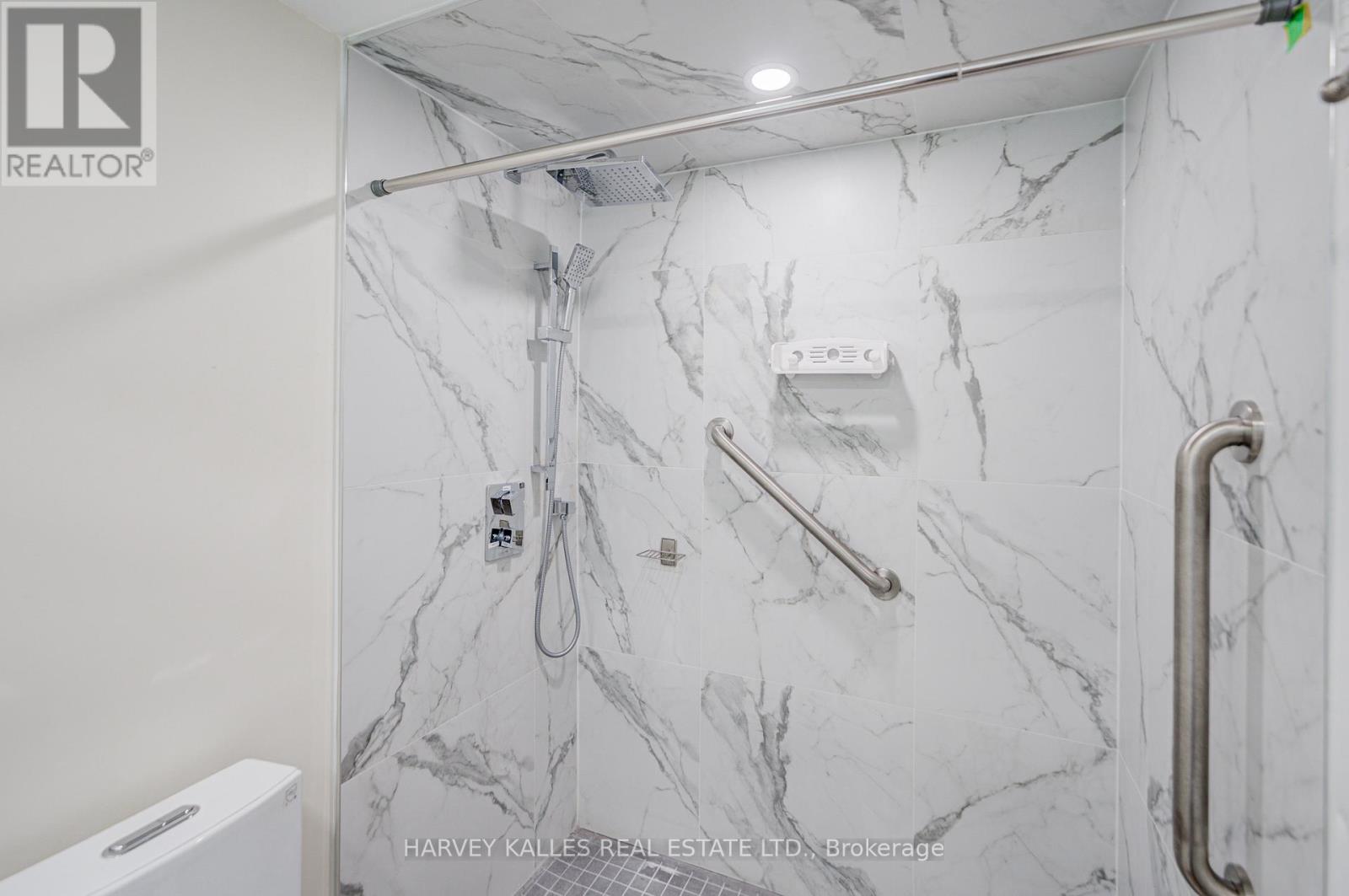 109 - 3000 Bathurst Street, Toronto, Ontario M6B 3B4 - Photo 27 - C12710832