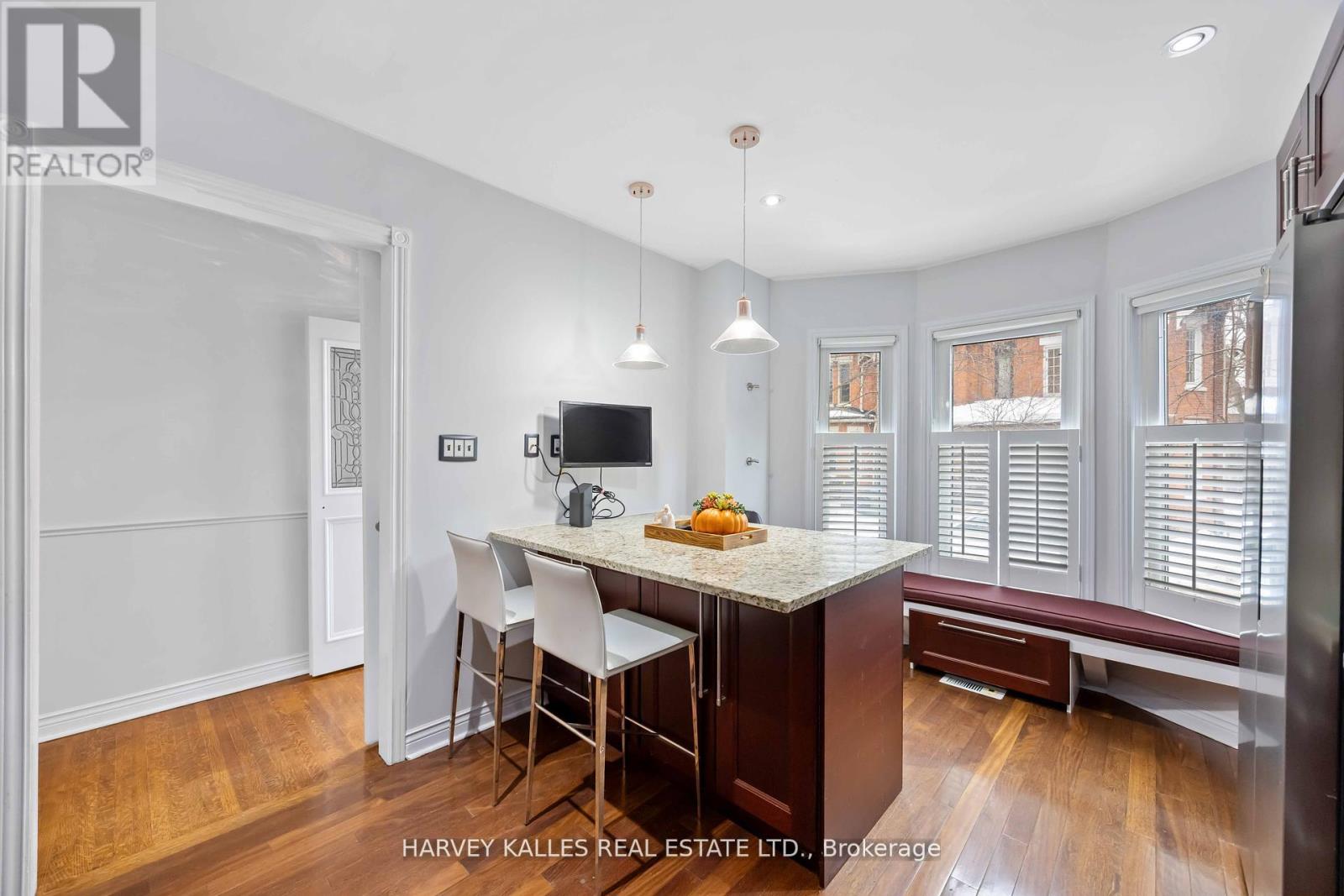 576 Ontario Street, Toronto, Ontario M4X 1M7 - Photo 10 - C12712272