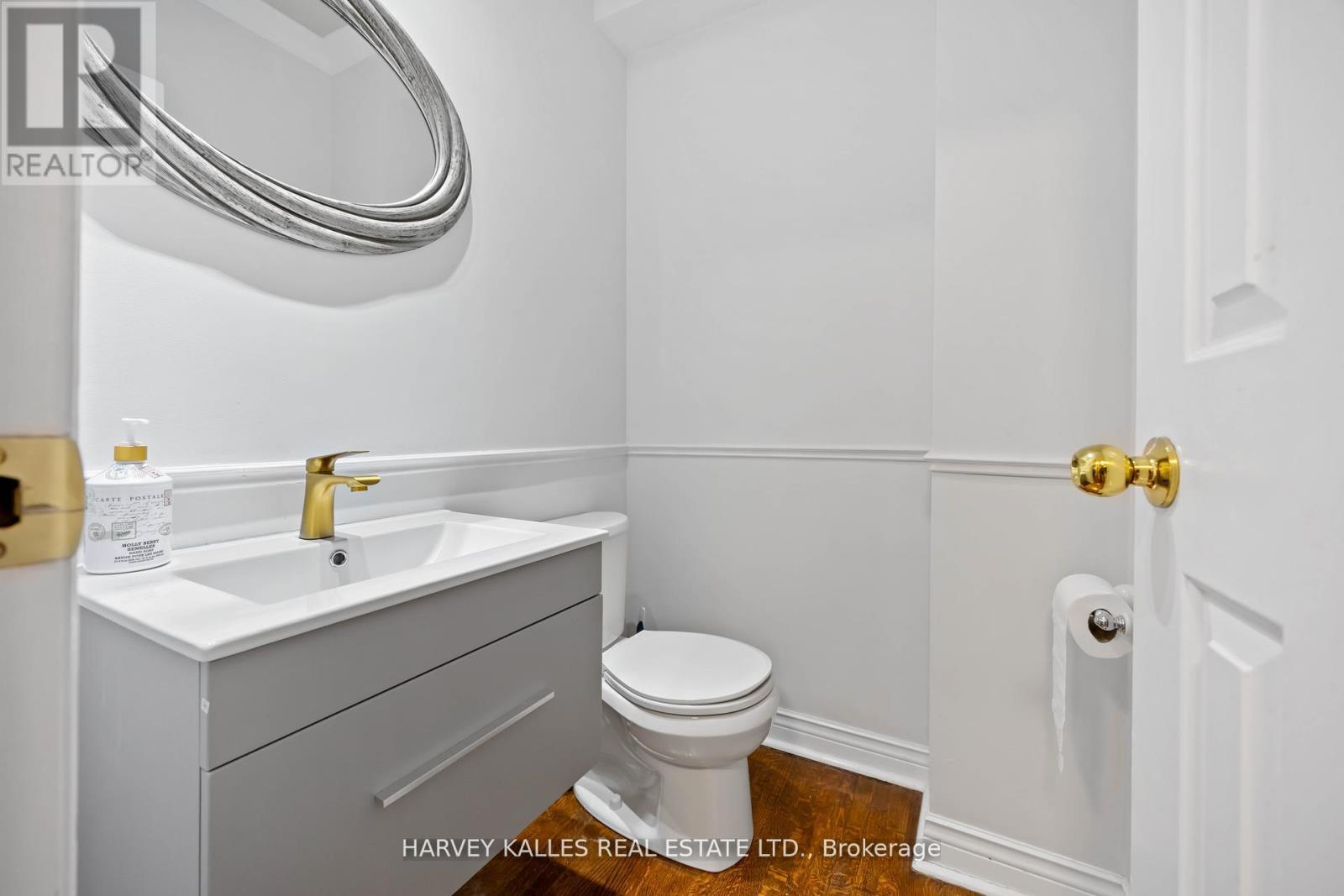 576 Ontario Street, Toronto, Ontario M4X 1M7 - Photo 14 - C12712272