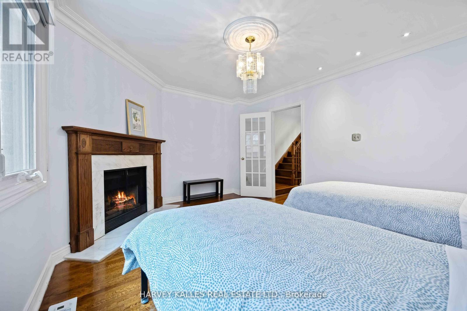 576 Ontario Street, Toronto, Ontario M4X 1M7 - Photo 19 - C12712272