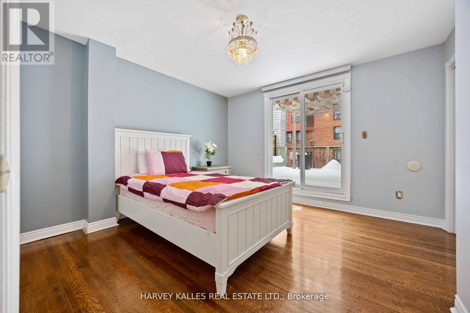 576 Ontario Street, Toronto, Ontario M4X 1M7 - Photo 23 - C12712272