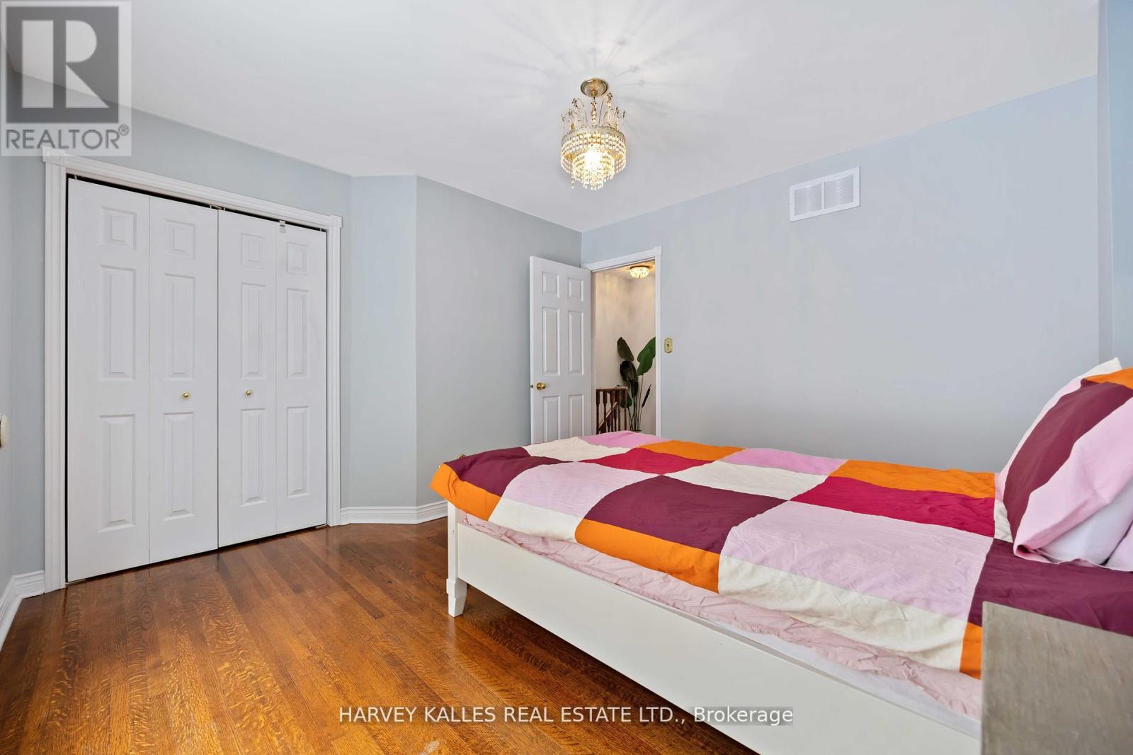 576 Ontario Street, Toronto, Ontario M4X 1M7 - Photo 24 - C12712272