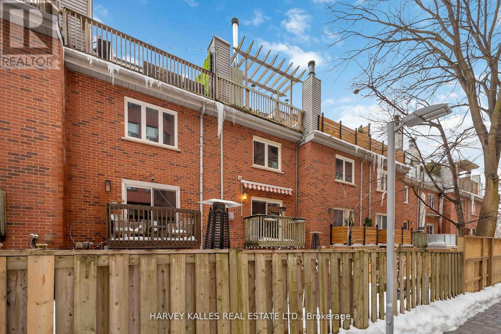 576 Ontario Street, Toronto, Ontario M4X 1M7 - Photo 28 - C12712272