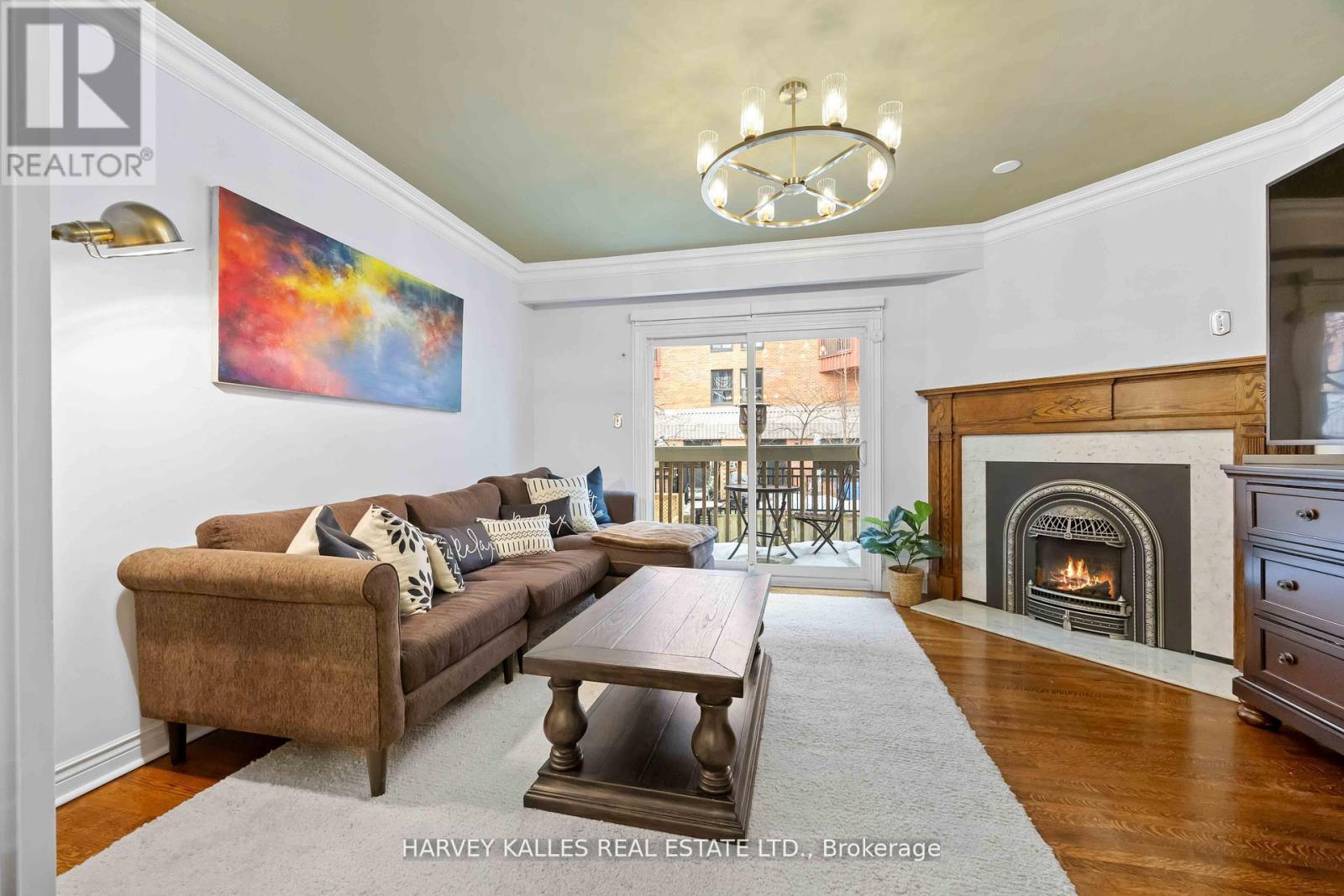 576 Ontario Street, Toronto, Ontario M4X 1M7 - Photo 6 - C12712272