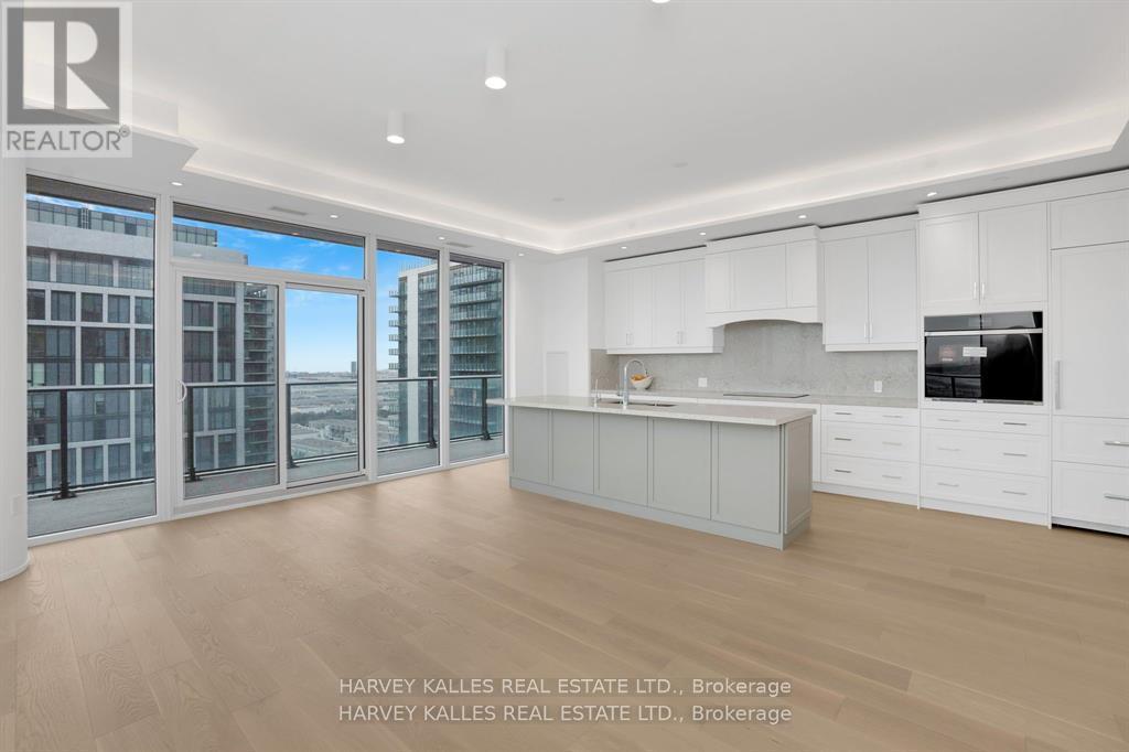 Ph 102 - 9000 Jane Street, Vaughan, Ontario L4K 0M6 - Photo 3 - N12712714